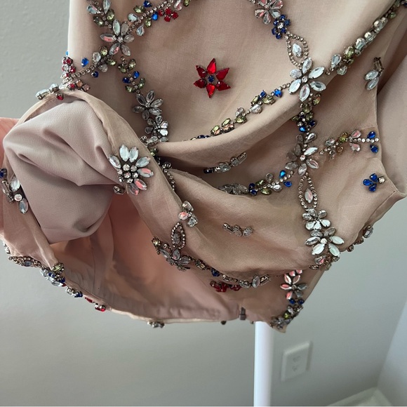 🍉Alice + Olivia Kesten Embellished Cropped Top Beige Red Stones RARE - Picture 8 of 12